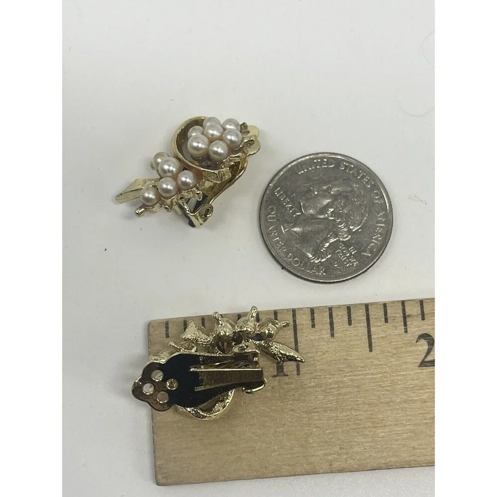 Vintage Gold Tone Faux Pearl Cluster Clip Earrings